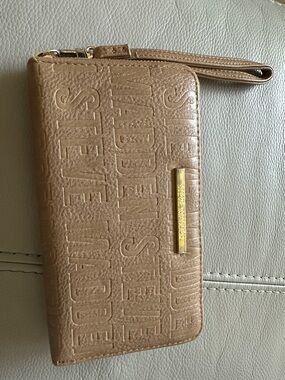 Steve Madden Taupe  Bag with Gold Logo Plaque